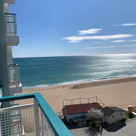 Berlin Golden Romance Златни пясъци